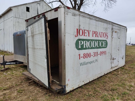 8' X 18' truck cooler box