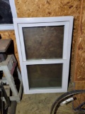 Vinyl replacement window