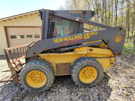 Skid Loader New Holland LS180