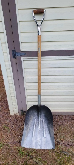 aluminum shovel