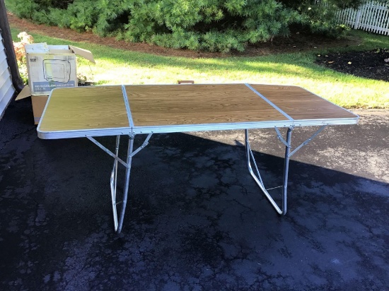 aluminum framed folding table