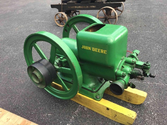 John Deere 1.5 HP engine