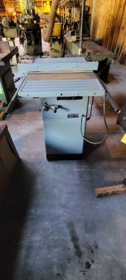 Delta 10 inch table saw