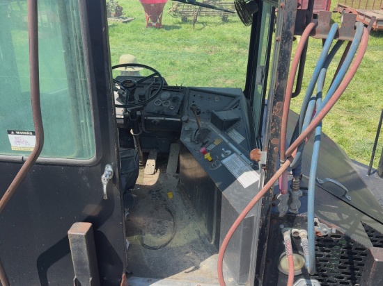Yard jockey truck