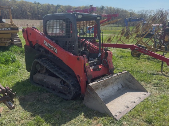 Kubota skid loader