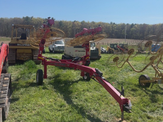 Hay rake