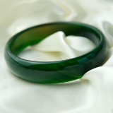 Natural Chinese  Green Jade/Jadite Bangle