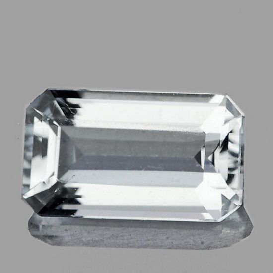 NATURAL BRILLIANT WHITE AQUAMARINE 12x7 MM