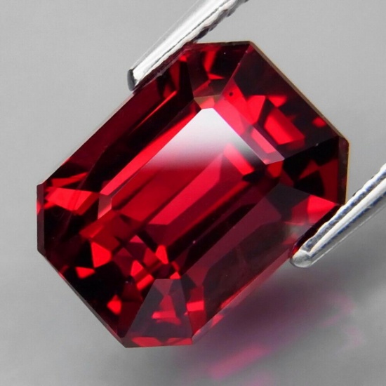 Natural  Red Rhodolite Garnet 7.24 Cts - Untreated