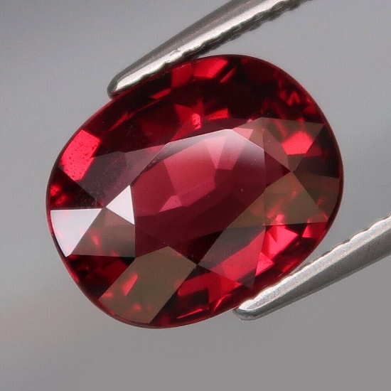 Natural Cherry Red Rhodolite Garnet 4.79 Ct