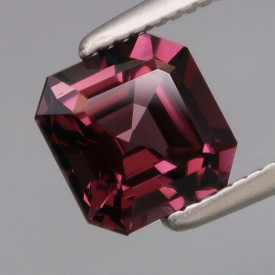 Natural Purple Pink Burma Spinel 6x6 MM - FLawless