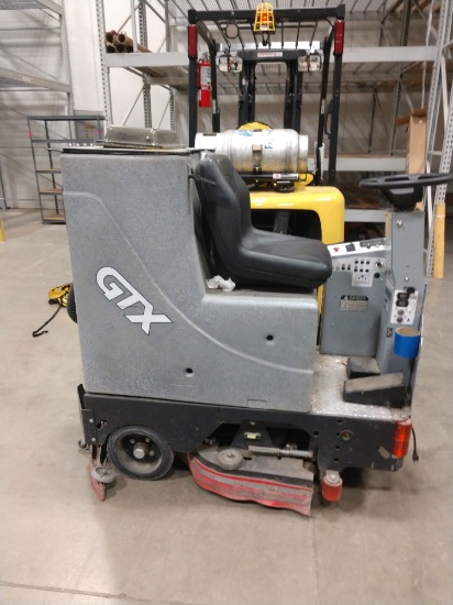 FLOOR SCRUBBER