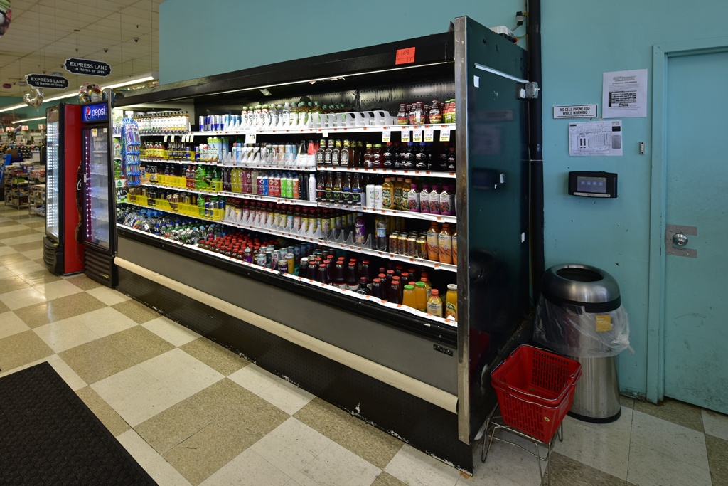 Best Market, West Babylon, Store Fixture Auction