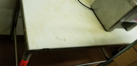 Poly top prep table