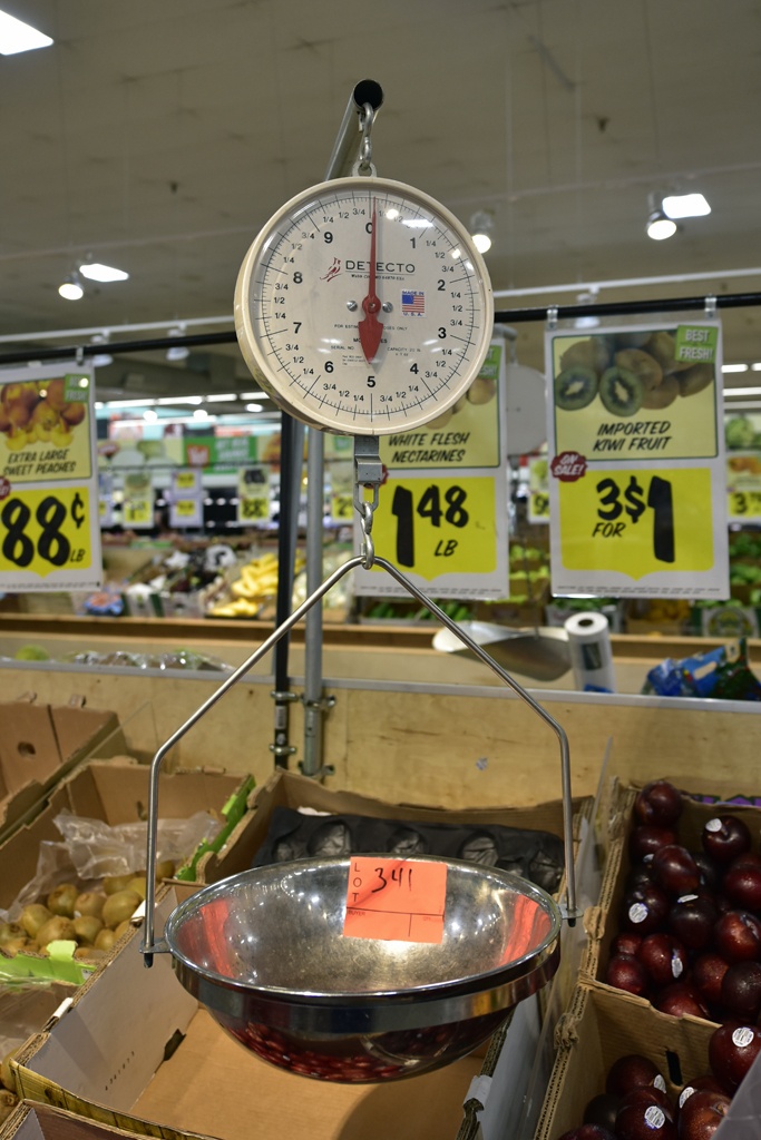 Best Market, Huntington Station, Fixture Auction