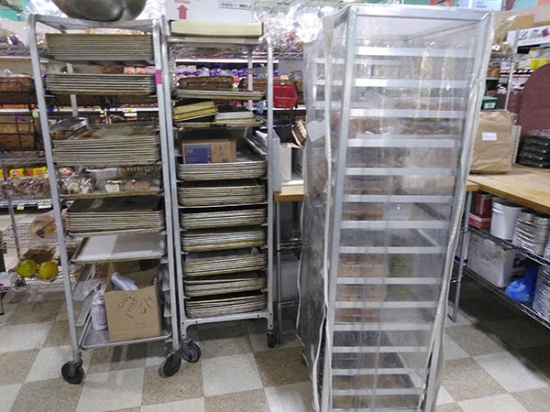 Bread Racks With Trays