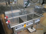 3 Basin Wash / Sanitizing Sink