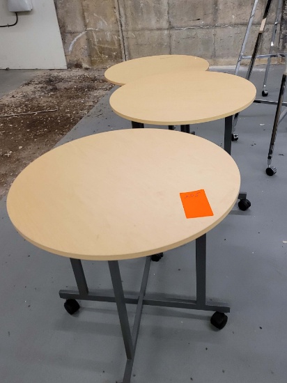Wooden Tables On Wheels
