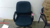Desk chair with arms