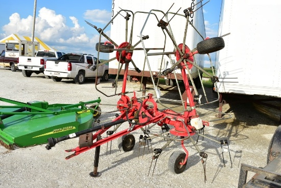 Agco 1617 Hay Tedder