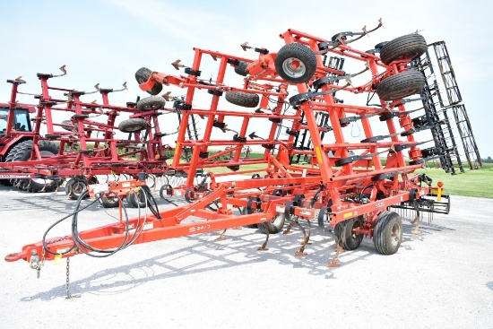 2013 Kuhn Krause 5635 30' Field Cultivator