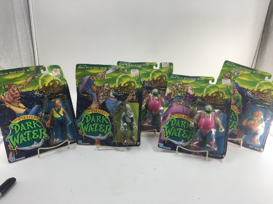 5 DARK WATER ACTION FIGURES