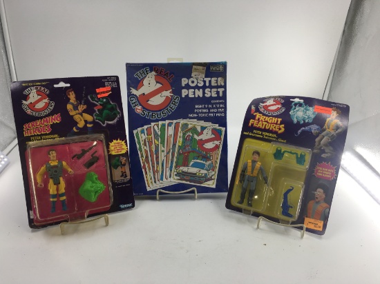 2 GHOSTBUSTER ACTION FIGURES AND POSTER PEN SET