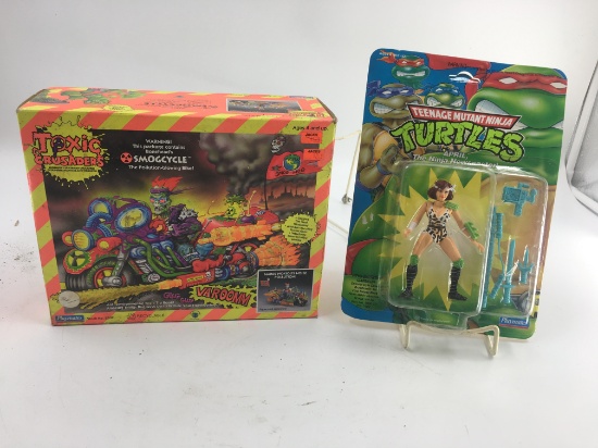TMNT ACTION FIGURE WITH SMOGCYCLE NEVER BEEN OPENED