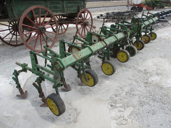 John Deere JD 3pt. Cultivator