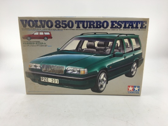 TAMIYA 1/24 SCALE VOLVO MODEL