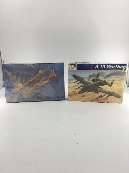 2 AIRCRAFT MODELS BOTH ARE 1/72 SCALE