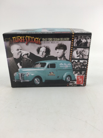 AMT 3 STOOGES 1940 FORD SEDAN TRUCK MODEL