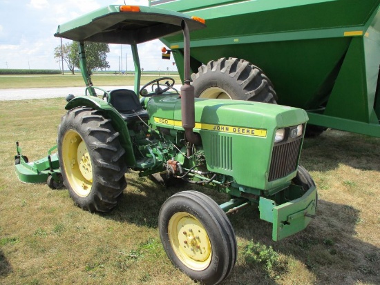 John Deere 950 Tractor