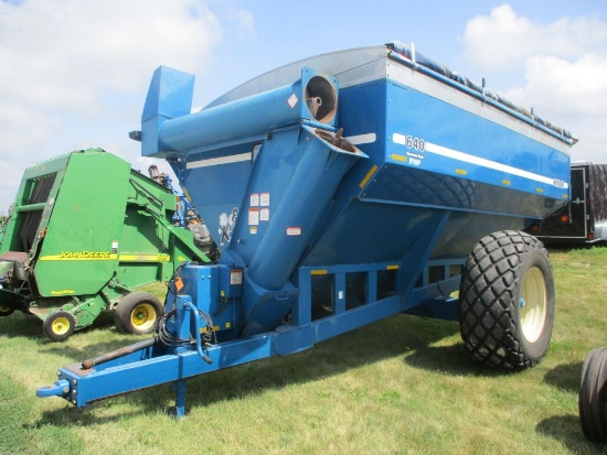 Kinze Grain Cart