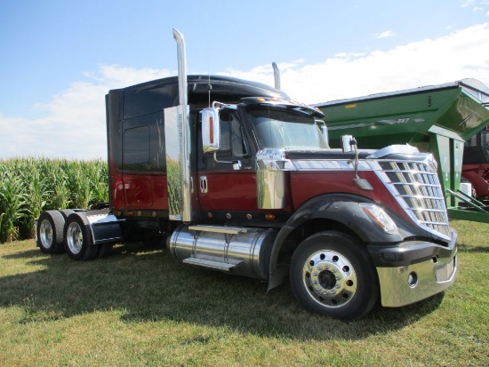 2010 International Lonestar Semi Truck