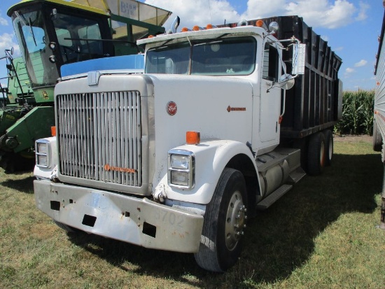 1987 International Dump Truck