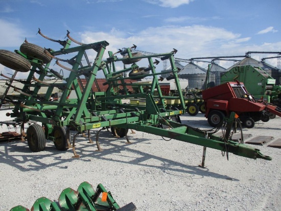 John Deere 12 Row Cultivator