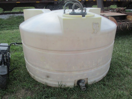 1000 Gal Water Tank
