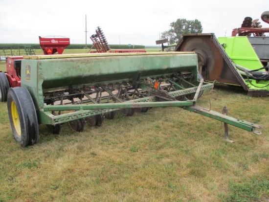 John Deere 8300 Drill