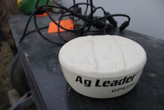 Ag Leader Satellite Antenna with Field View Cab Puck