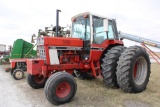 International 1586 Tractor