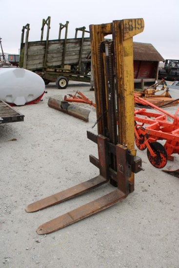 (3) Pt. Fork Lift