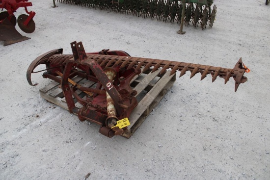 IH 10' Sickle Bar Mower