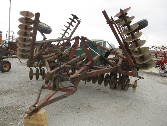 International 490 Disk