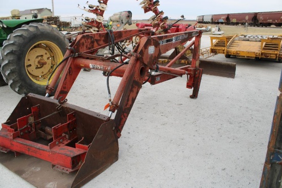 Farm Hand F235 Loader