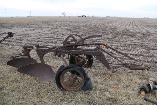 JD 2 Bottom Pull Type Plow