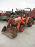 Kubota B8200 Tractor