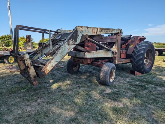 Allis Chalmers 190 Tractor w/ Loader