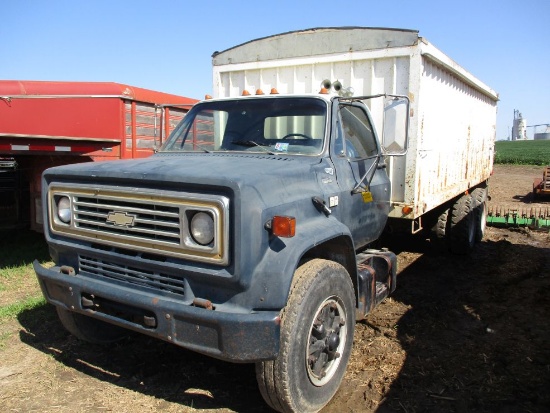1982 Cheverolet 70 Tandem Grain Truck
