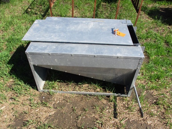 UTV Feed Box